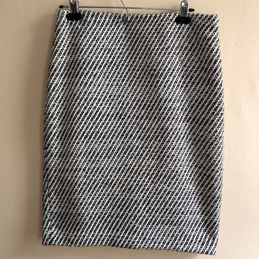 Ann Taylor Textured Tweed Black & White Pencil Skirt